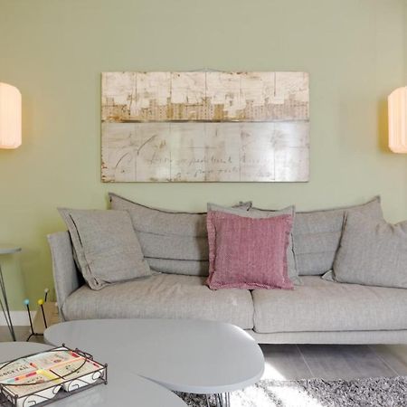 Private Furnished Apartment With All Comfort Has A Garden In A Green Space メルイユ エクステリア 写真
