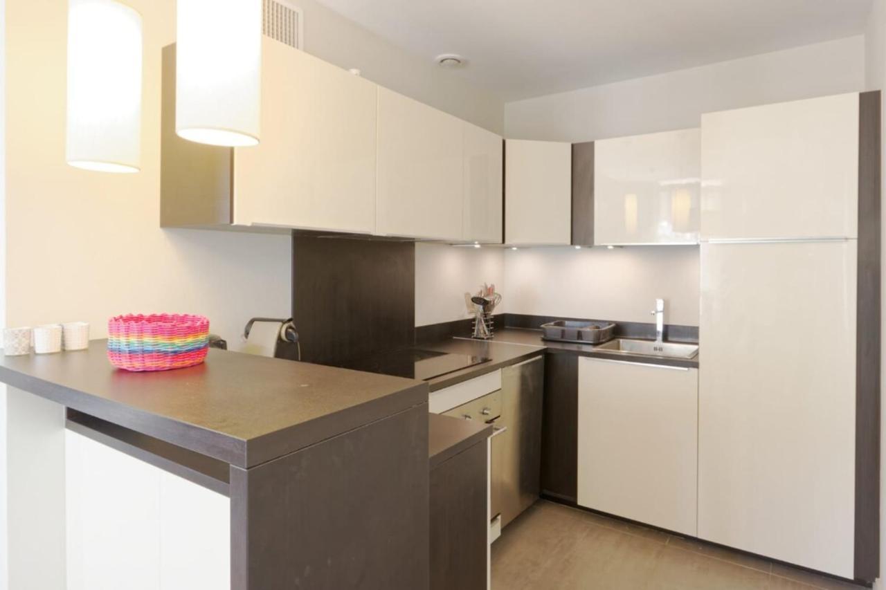 Private Furnished Apartment With All Comfort Has A Garden In A Green Space メルイユ エクステリア 写真