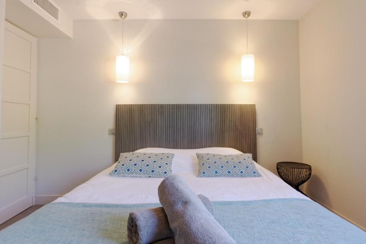 Private Furnished Apartment With All Comfort Has A Garden In A Green Space メルイユ エクステリア 写真