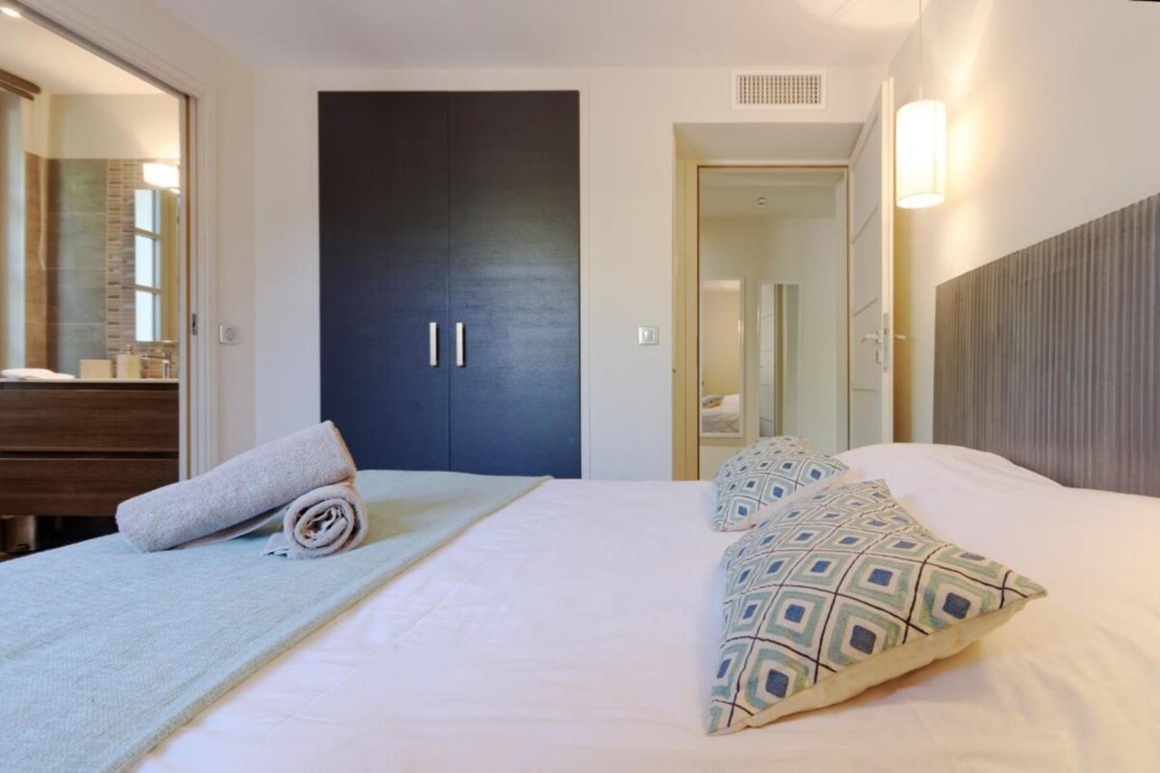 Private Furnished Apartment With All Comfort Has A Garden In A Green Space メルイユ エクステリア 写真