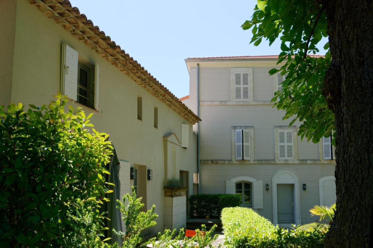 Private Furnished Apartment With All Comfort Has A Garden In A Green Space メルイユ エクステリア 写真